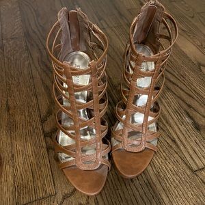 Jennifer Lopez cage heels